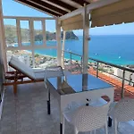 ★ Meniko's House ★ Amazing Sea View דירה